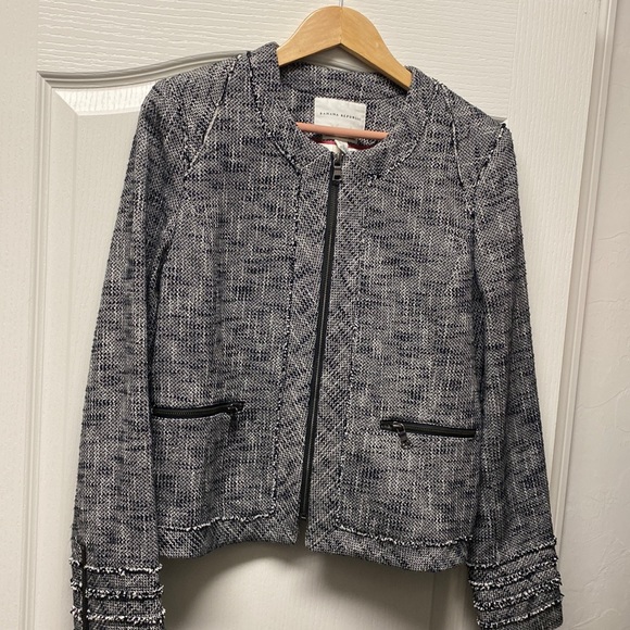 Banana Republic Jackets & Blazers - Amazing Banana Republic tweed jacket New with out tags Unworn ~